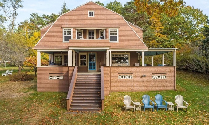 Portland Cottage | Wonderful Summer Cottage on Great Diamond Island