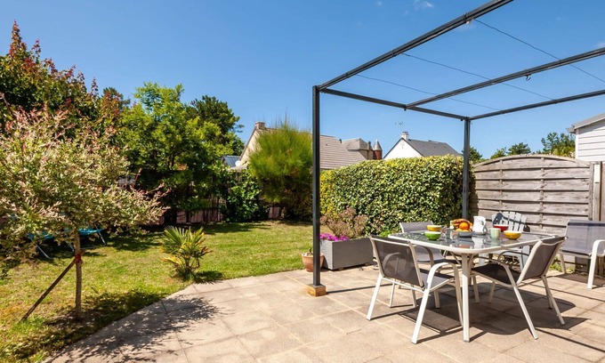 Hauteville-sur-Mer House | Wonderful villa for 6 guests with WIFI, TV and terrace