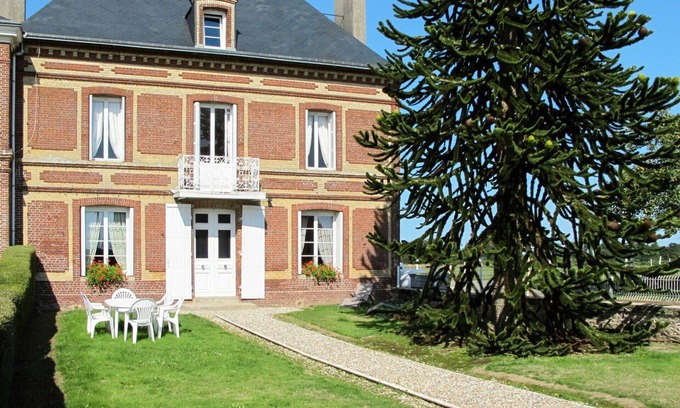Valmont House | Wonderful villa for 6 people with WIFI, TV, pets allowed and parking