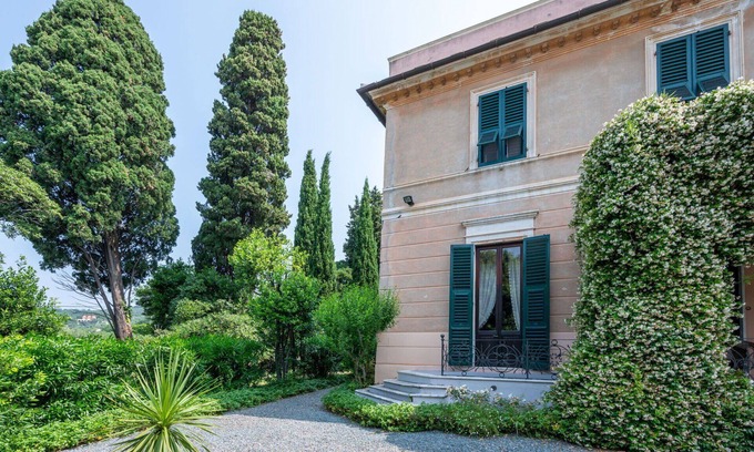 Albisola Superiore Villa | Wonderful villa for 4 guests with WIFI, TV, pets allowed and parking