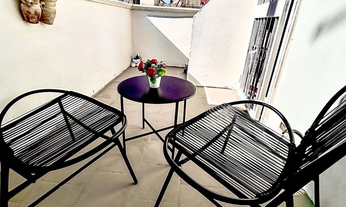 Mola di Bari House | Wonderful villa for 2 guests with WIFI, A/C, TV, terrace and parking
