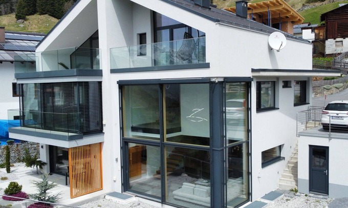 Kappl House | Wonderful villa for 4 guests with WIFI, TV and balcony