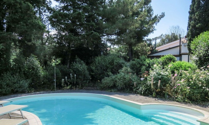 Castellaccio Villa | Wonderful villa for 8 guests with private pool, WIFI, TV, patio, pets allowed and parking