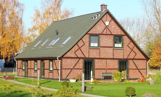 Lieschow House | Wonderful villa for 4 guests with WIFI, TV, patio and parking