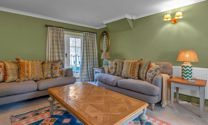 Kelso House | Wonderful villa for 4 people with WIFI, pets allowed and parking