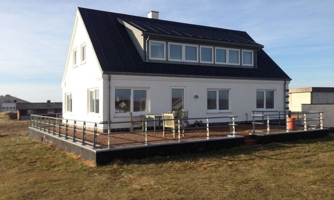 Lild Strand House | Wonderfull house with a view of the water