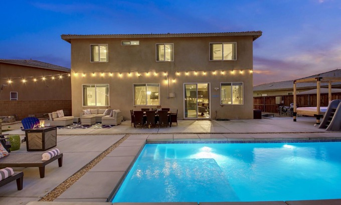 Coachella House | Wonders Nest: Pool, Spa, Arcades, Putting Green!