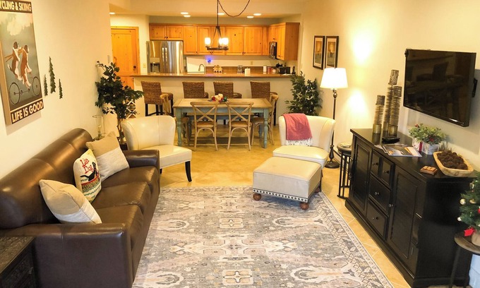 Mountain Village Condo | Wooded 2-Bedroom Family-Friendly Condo With Endless Amenities
