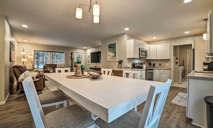 Michaywe House | Wooded Gaylord Getaway Near Otsego Lake!