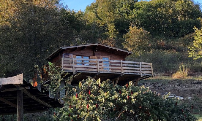 Neschers Ski Chalet | Wooden chalet in the heart of nature near a farm