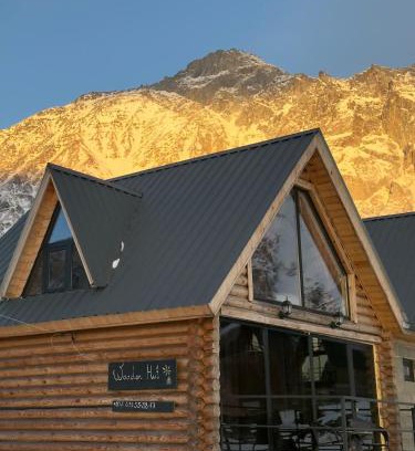 Gergeti Apartment | Wooden hut
