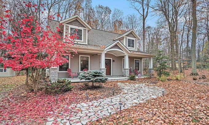 South Haven House | Woodland Retreat: Steps to Beach, Sleeps 12!