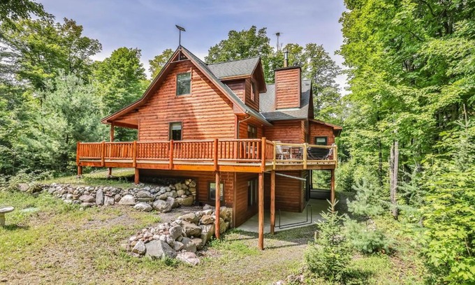 Mercer House | Woodland Wonderland