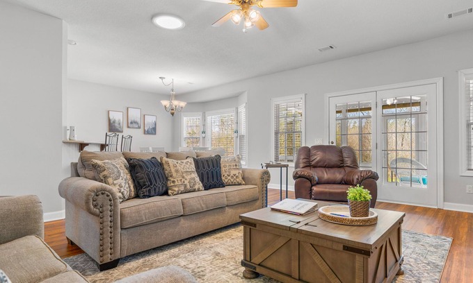 Hot Springs Village House | Woodside Memories - Peaceful Getaway & Arcade Fun!