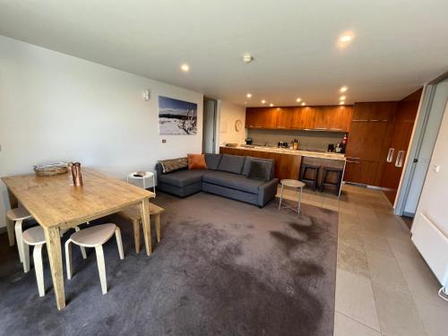Falls Creek Apartment | Woodsmoke Seven