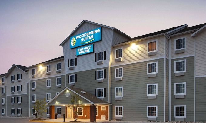 Chesapeake Hotel | WoodSpring Suites Chesapeake - Norfolk Greenbrier