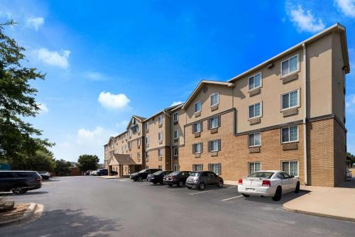 Fossil Creek Hotel | WoodSpring Suites Fort Worth Fossil Creek