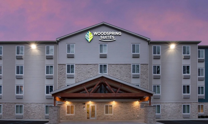 Rural Estates Hotel | WoodSpring Suites Naples