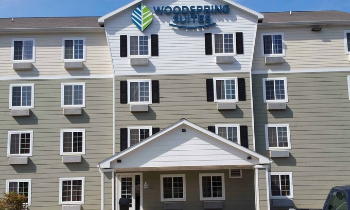 Garner Hotel | WoodSpring Suites Raleigh Garner