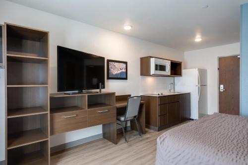 Smyrna Hotel | WoodSpring Suites Smyrna-La Vergne