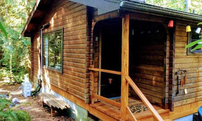 Mount Hood Village House | Woodsy Dream: HOT TUB & WIFI
