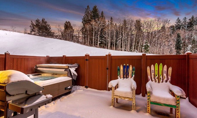 Summit Park House | Woodward Luxury - Hot Tub! Trails/Nature from the back patio
