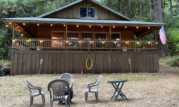Lakeside House | Woody Cabin Retreat - Accessible only by Boat