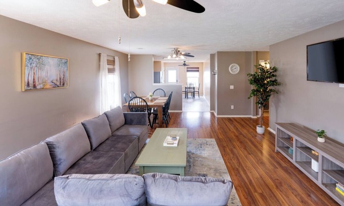 Mount Juliet House | Work from Home oasis - Pet friendly!