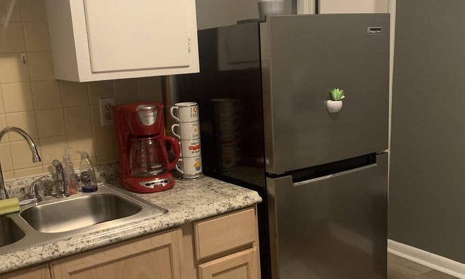 Metairie Apartment | Work Life!