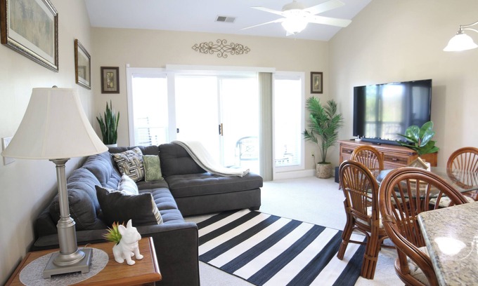 Carolina Forest Condo | World Tour Condo with Pond and Golf Course Views
