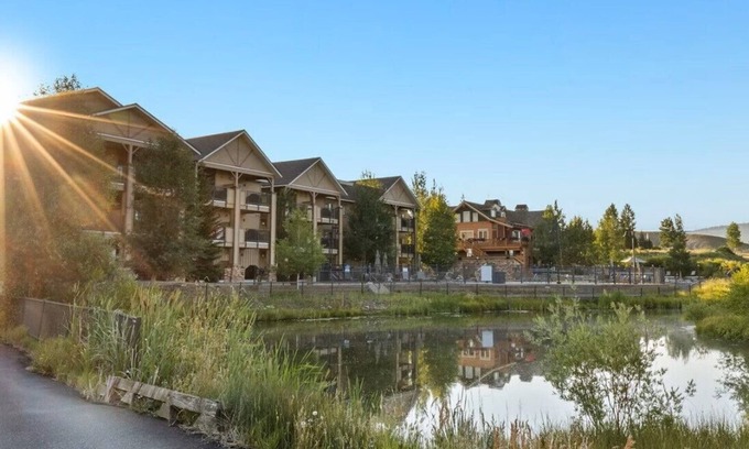 Silvercreek Resort | WorldMark Rocky Mountain Preserve 2br Condo