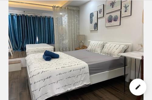 Hanoi Backpacker Quarter Apartment | Worth Living Apt/Old quarter/5 paxs/Bth/3mins to Hoankiem Lake