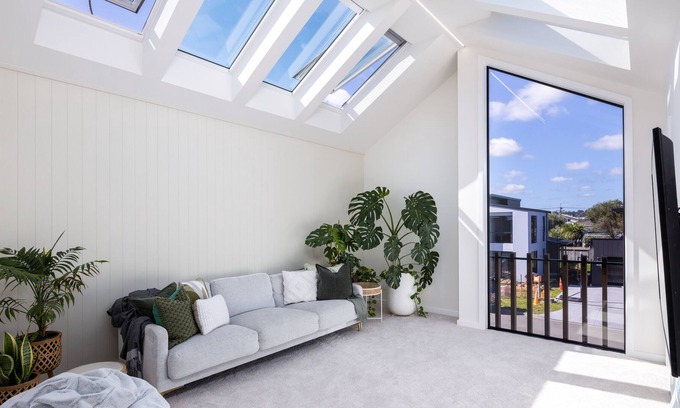 Fitzroy House | **Wow Factor in Fitzroy** Large, luxurious, NEW house, close to beach and cafes.