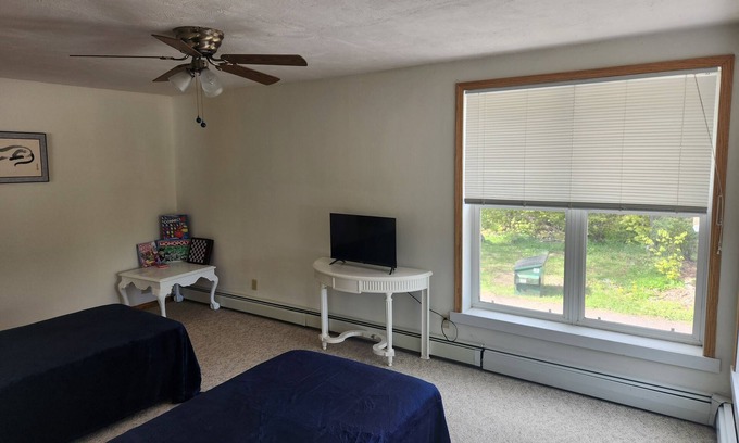 Houghton Apartment | WP1 EV Ready Group Option Near MTU – Perfect Keweenaw Adventure Basecamp!