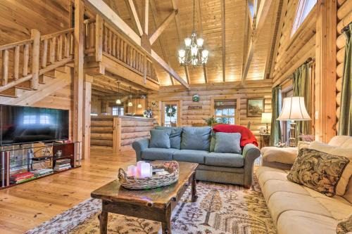 Alpendorf House | Wraparound Deck Linville Mountain Cabin