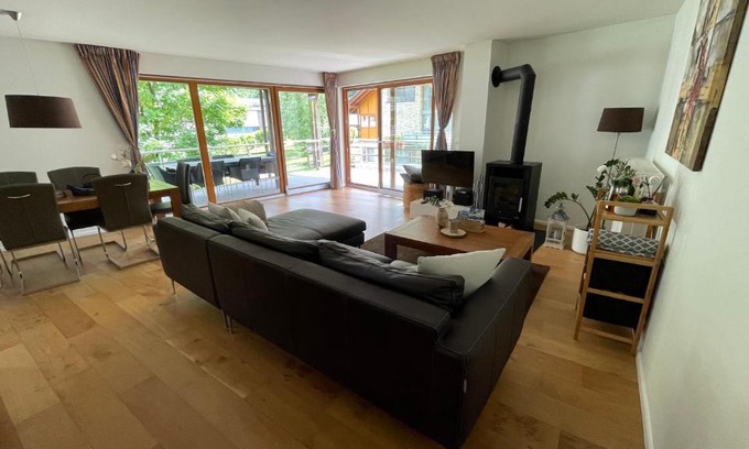 Unterterzen Apartment | Wunderschöne Wohnung am See mit Sauna & Whirlpool