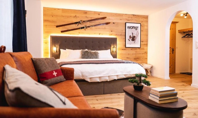 Klosters Platz Apartment | Wunderstay Alpine 16 Chic Studio Central Location