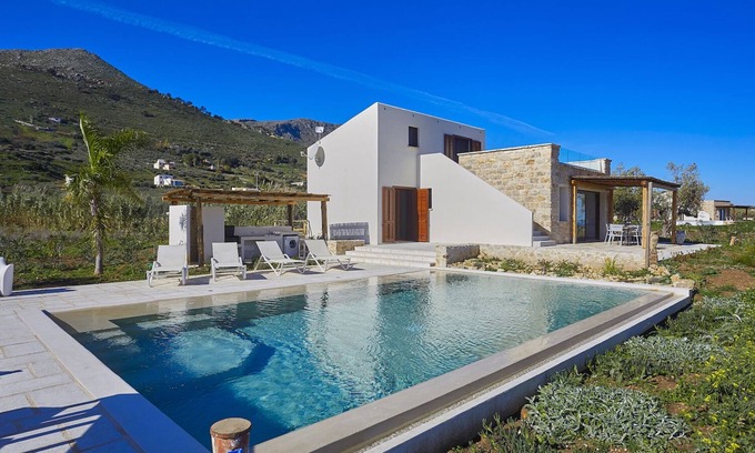 Scopello Villa | WWW.BAGLIORIDISICILIA.COM - LAST MINUTE 8/23 SEPTEMBER!