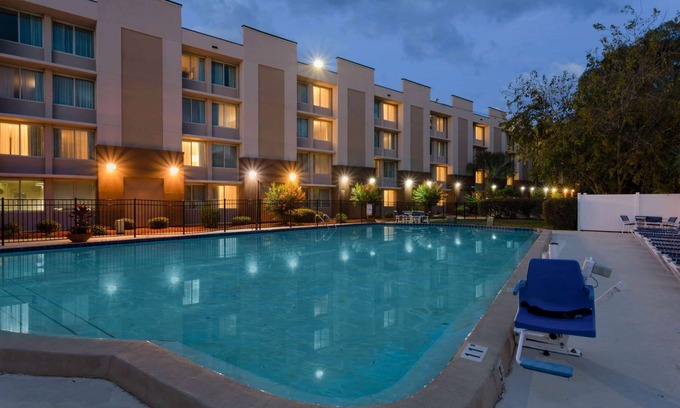Tallahassee Hotel | Wyndham Garden Tallahassee Capitol