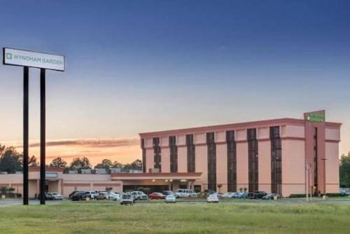 Texarkana Apartment | Wyndham Garden Texarkan