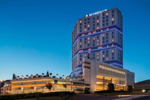 Bagcilar Hotel | Wyndham Grand Istanbul Europe