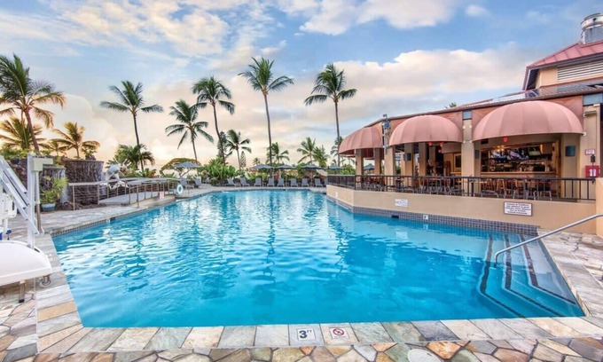 Kahaluu-Keauhou Condo | Wyndham Kona Coast Resort|1BR/1BA King Balc Suite