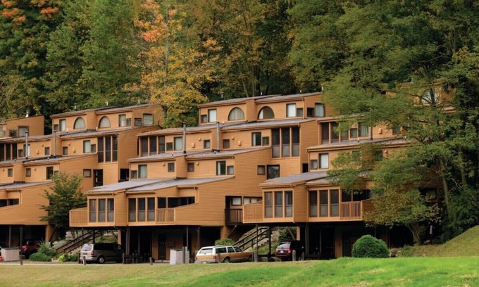 Shawnee On Delaware Condo | Wyndham Shawnee Village|1BR/1BA Full Balcony Suite
