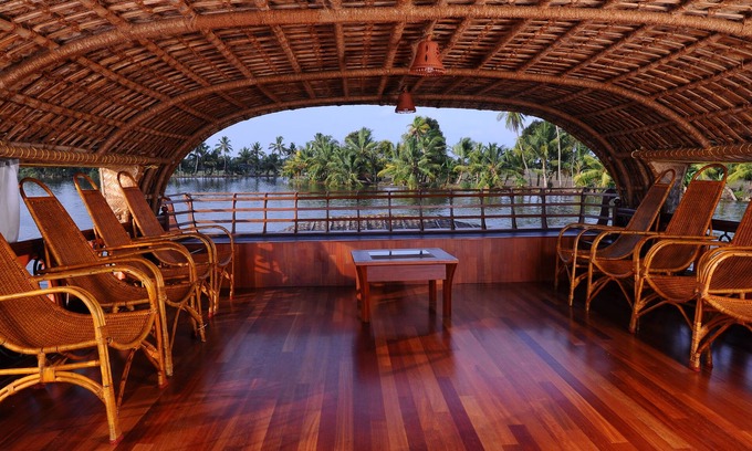 Alappuzha Boat Rental | Xandari Riverscapes