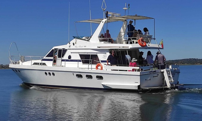Reguengos de Monsaraz Boat Rental | Yacht Glória Sem-Fim in Monsaraz