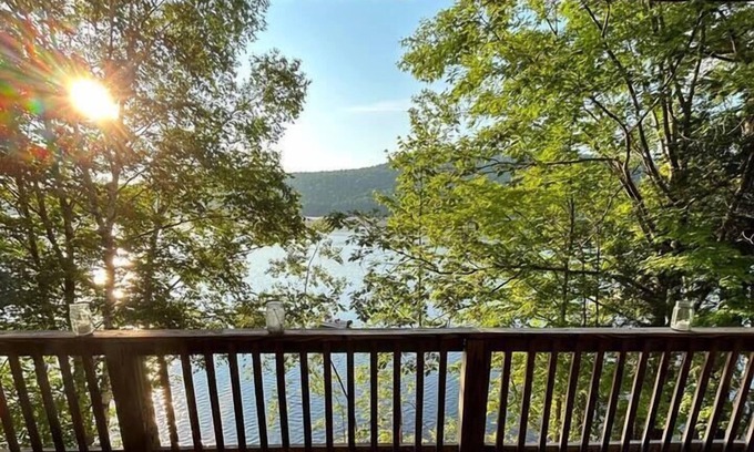 Schroon Lake Ski Chalet | Year-round Adirondack lake-front chalet