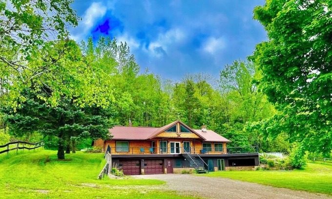 Waterville Cabin | Yellow River Lodge with Pool & Hot Tub