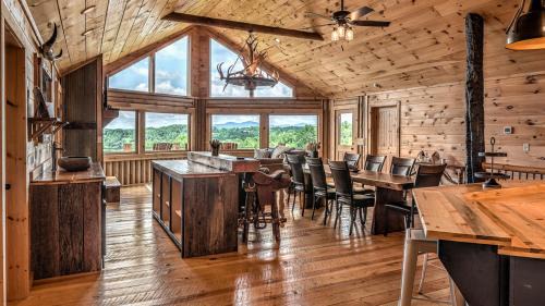 Blue Ridge House | Yellowstone Lodge