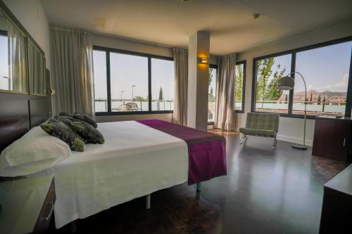 Peligros Hotel | YIT Conquista de Granada