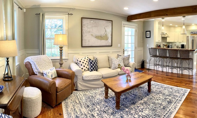 Nantucket House | “You've Got Whale" - Charming Nantucket Home + Patio Firepit - Walk to Bike Path